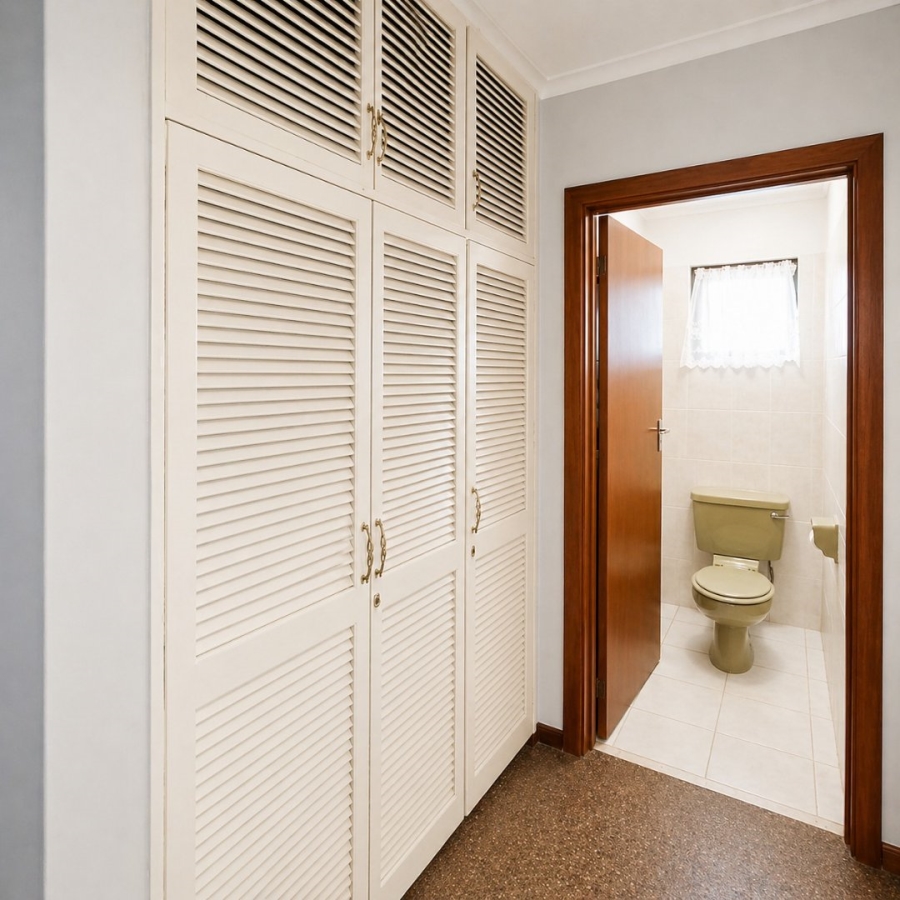 5 Bedroom Property for Sale in Vincent Heights Eastern Cape